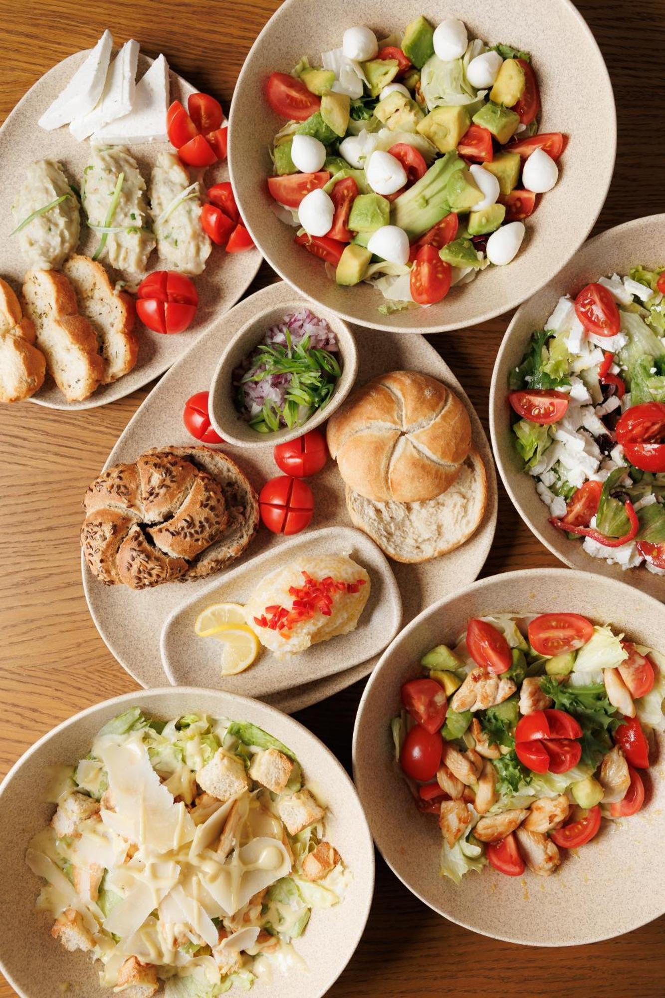 Suru Hotel & Restaurant 부스테니 외부 사진